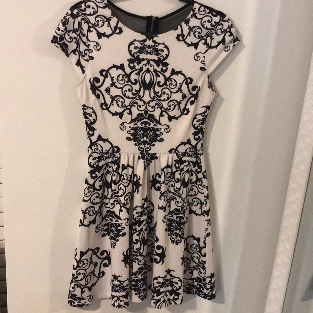 Beautiful black and white fit and flare dress!